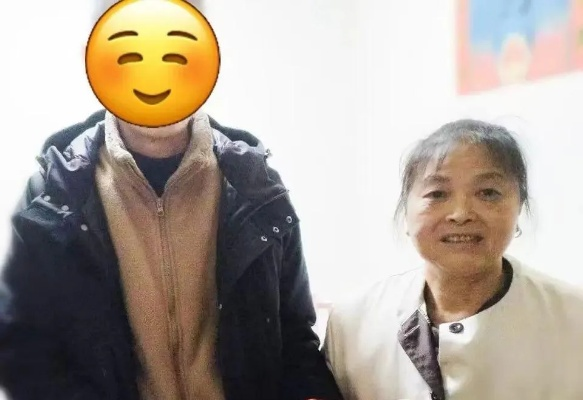 65岁保洁阿姨网购奇遇，半年内狂购16麻袋，揭秘背后的故事