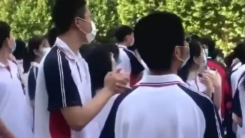 多方回应，小伙为救同学错过考试，社会正能量引发热议