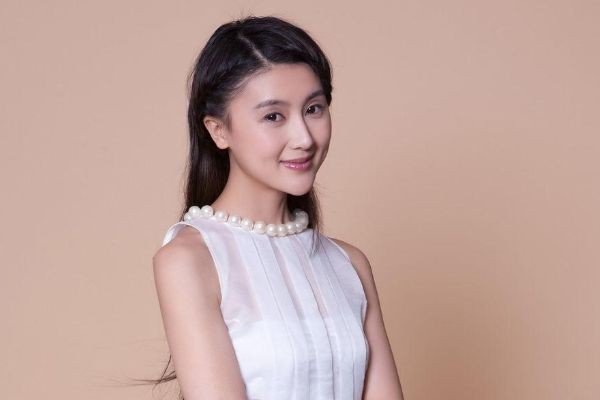 甘薇正面回应与贾跃亭离婚传闻，否认拿走40亿，真相究竟如何？
