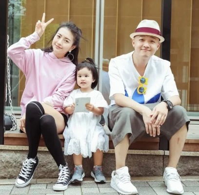 包贝尔包文婧二胎出生，幸福满满的家庭再添新成员！