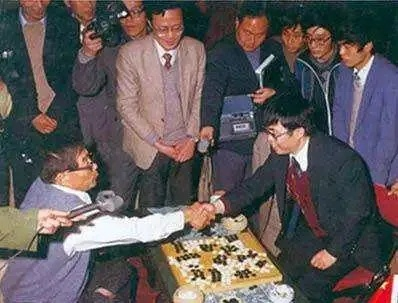 9岁围棋天才意外离世，警方调查进展公布，社会各界沉痛哀悼