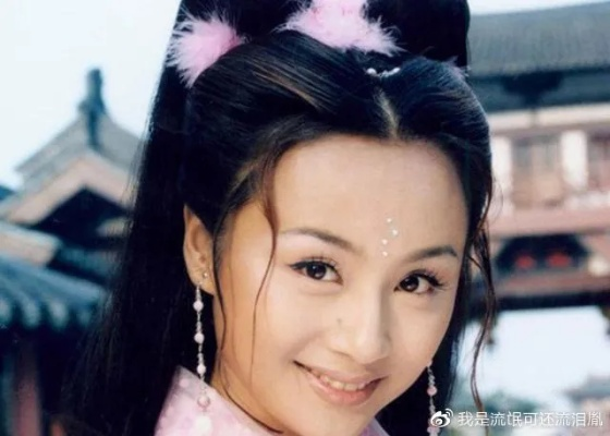 曹颖胃癌手术8天后直播带货，坚强面对病魔，展现无畏精神