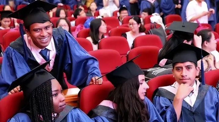 哈佛大学宣布，现有外国学生必须转学，国际教育格局再起波澜