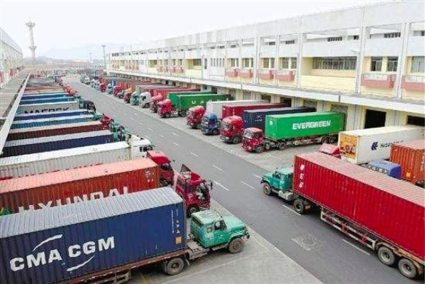 中美互降关税一周后，义乌市场活力再现，外贸订单络绎不绝